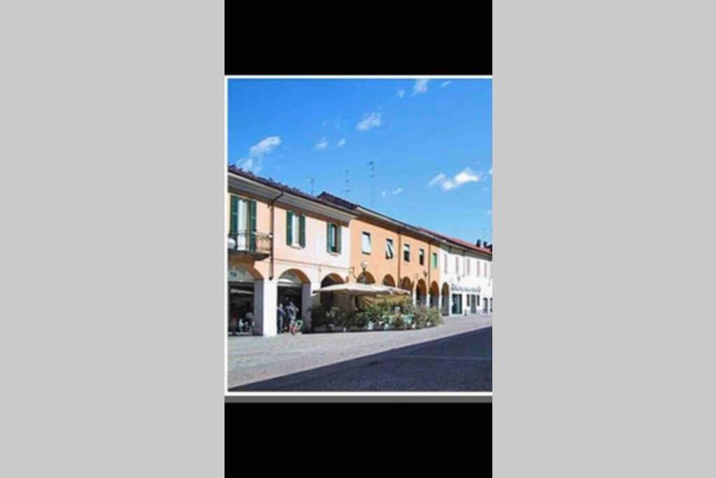 Green Appartamenti I Portici Nel Centro Storico メルツォ エクステリア 写真